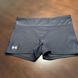 Under Armour shorty compression shorts